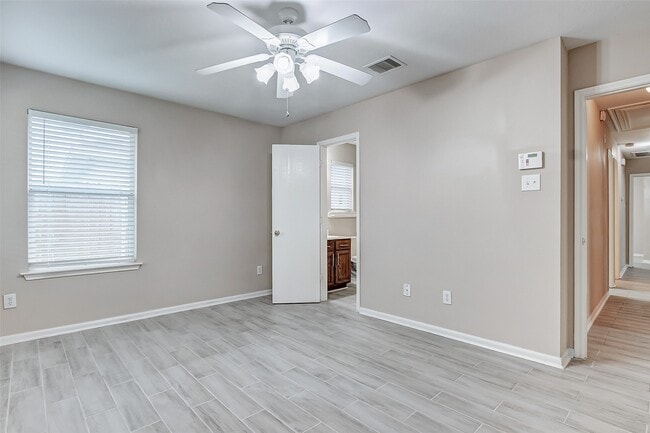 Building Photo - 10822 Cane Grove Ln