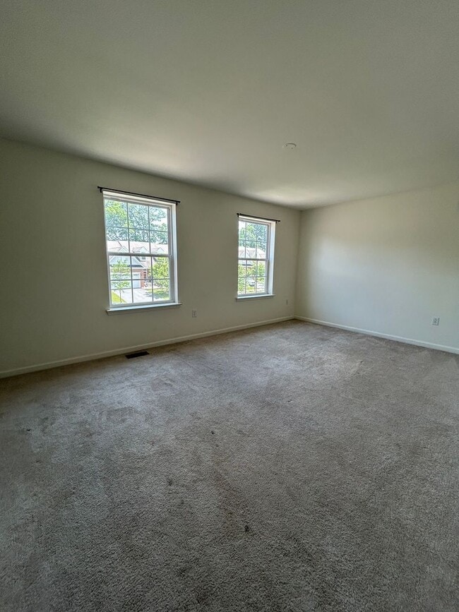 Building Photo - 106 Sirius Dr