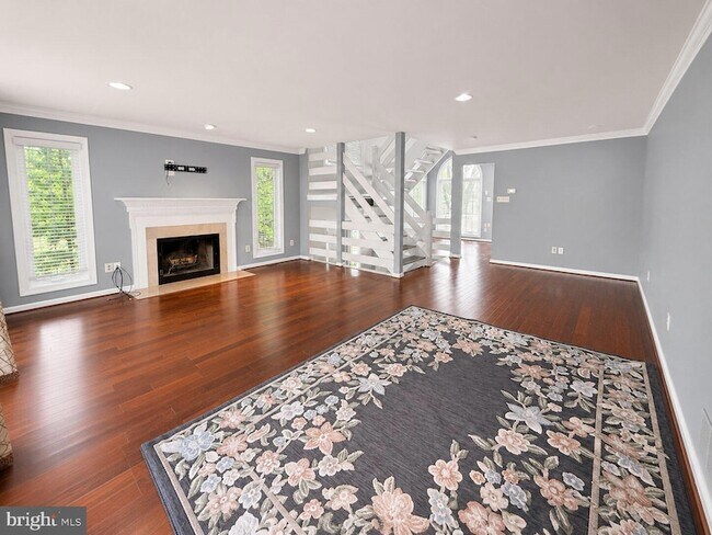 Building Photo - 84 Andover Ct