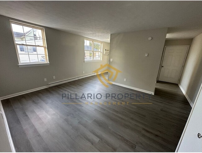 Building Photo - Washington Square