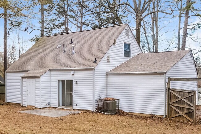 Building Photo - 11010 Highridge Ct