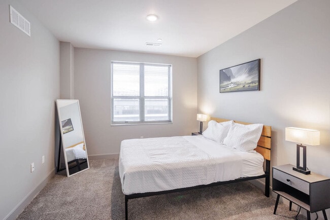 Building Photo - 121 E Freedom Way