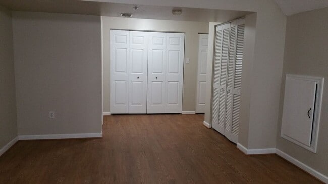 Building Photo - Spacious 3BR Townhouse in Sought-After Constant Friendship – Minutes to Everything!