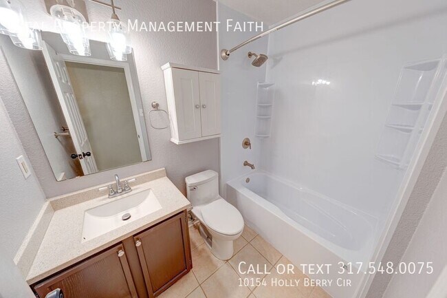 Building Photo - 10154 Holly Berry Cir