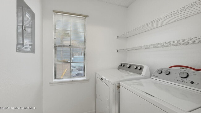 Building Photo - 1725 Harrison St