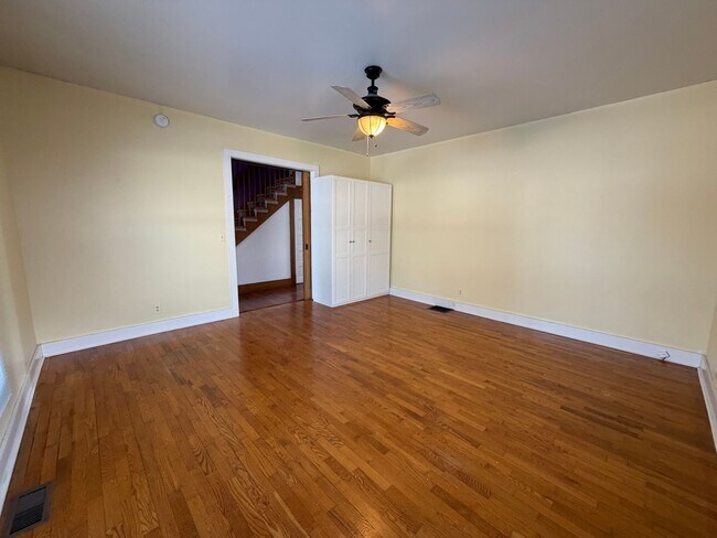 Building Photo - 3 Bedroom Home on NW Side of Grand Rapids