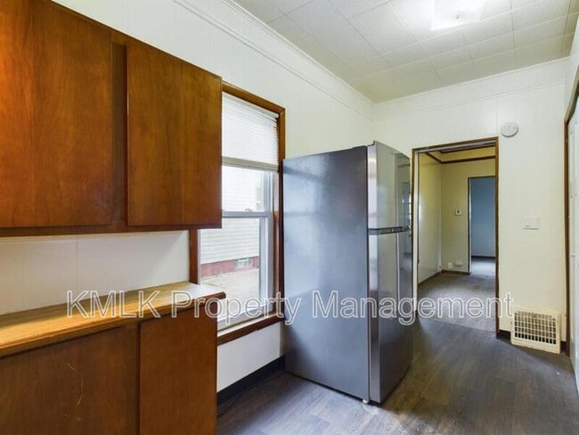 Building Photo - 1128 Cordova Ave