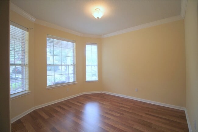 Building Photo - 19927 Black Canyon Dr