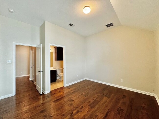 Building Photo - 4207 Oldenburg Ln