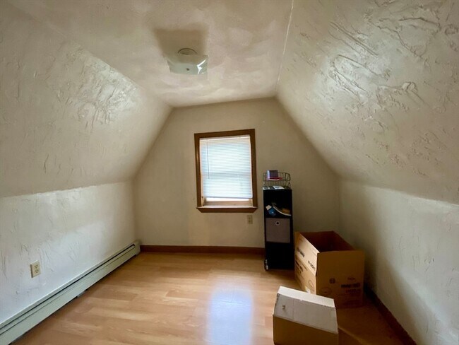 Building Photo - 39-41 Columbia Street Unit 5