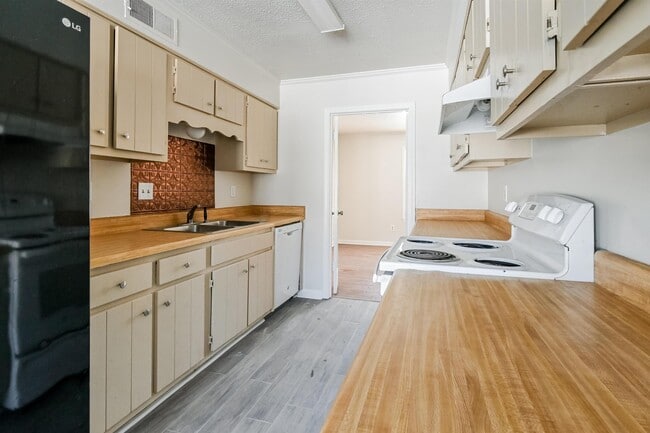 Building Photo - 4562 Cognac Cove