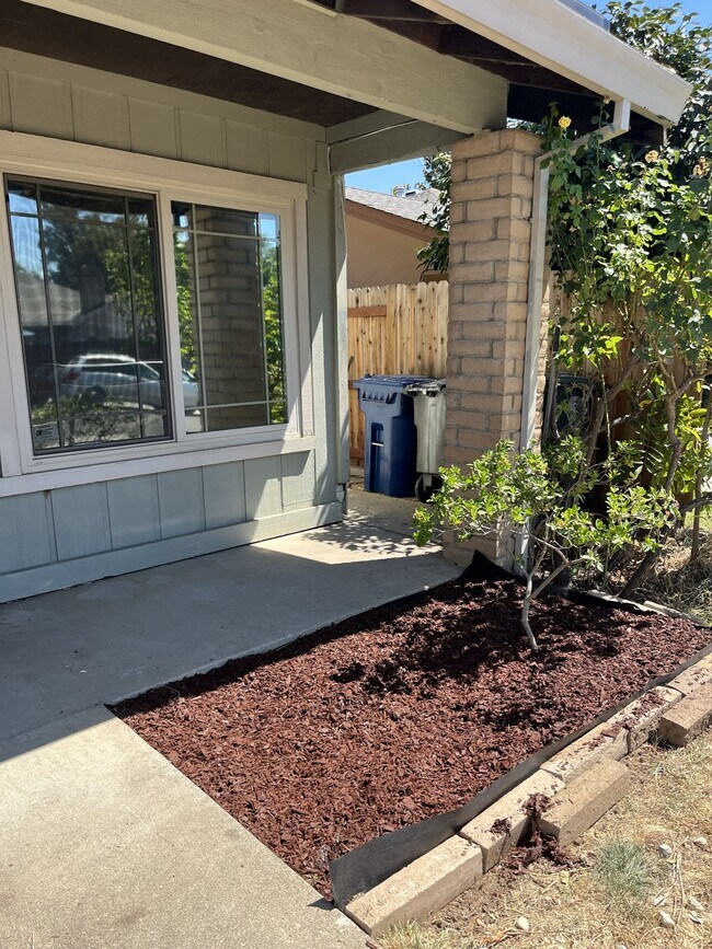 Building Photo - 6936-6936 Sutro Ct