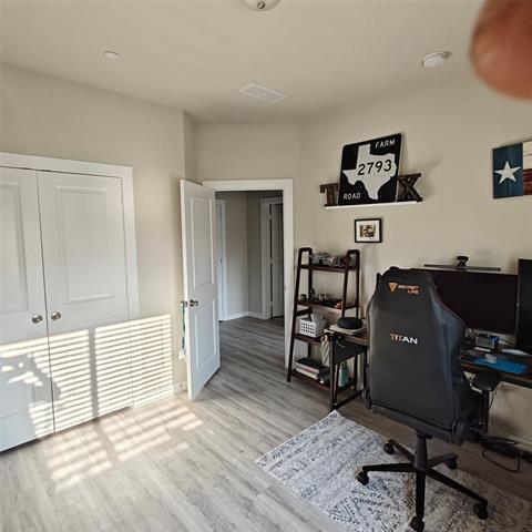 Building Photo - 1308 Creekbank Dr