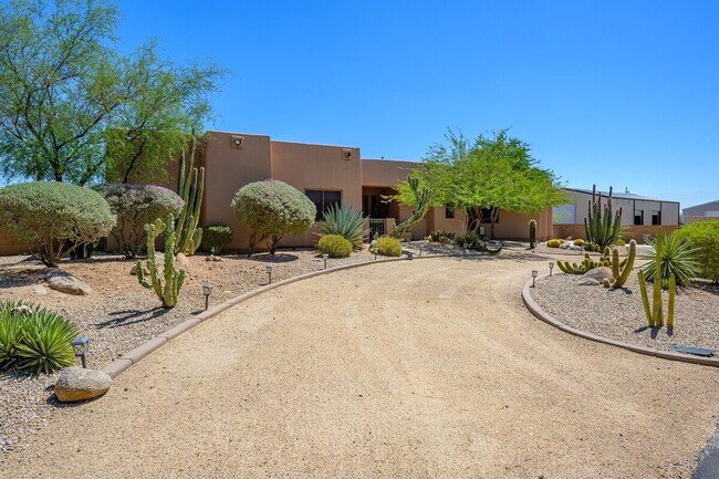 Building Photo - 39609 N 2nd Way