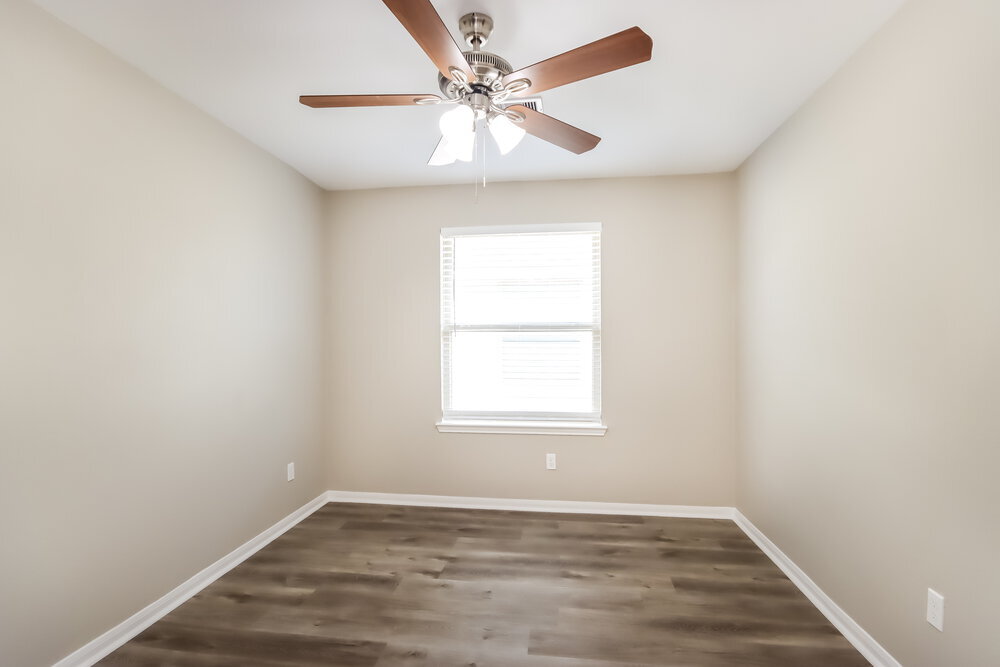 Building Photo - 10519 Sun River Falls Dr