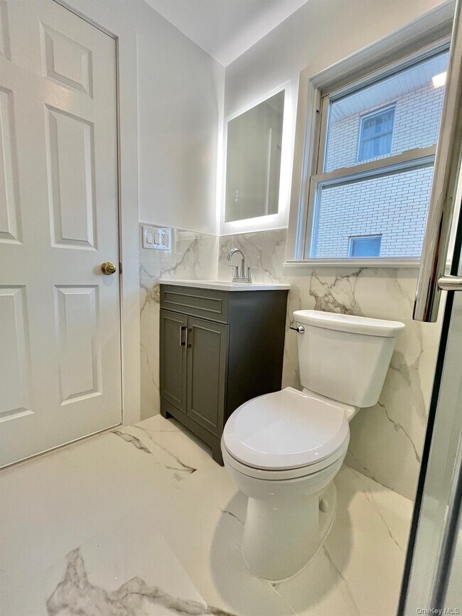 Building Photo - 103 Bennett Ave