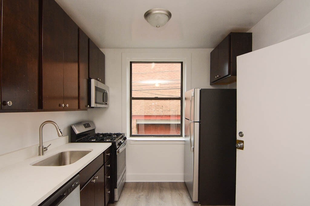 Building Photo - 2334.5 N Spaulding Ave