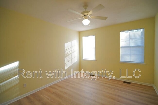 Building Photo - 3400 Old Bainbridge Rd