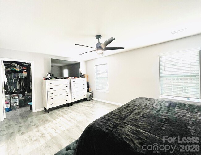 Building Photo - 3044 Winesap Dr