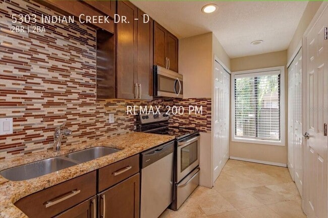Building Photo - 5303 Indian Creek Dr