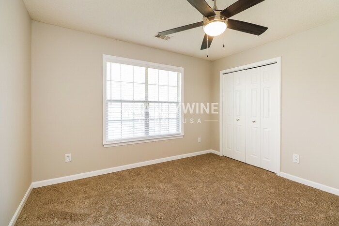Building Photo - 415 Cold Springs Ln