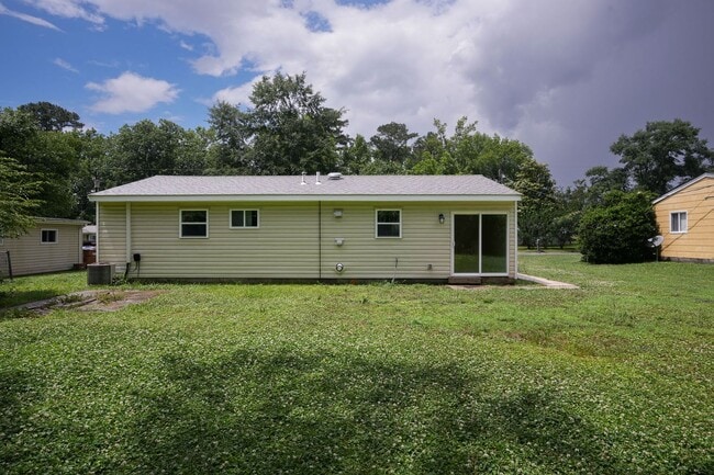 Building Photo - 105 Ramsey Dr