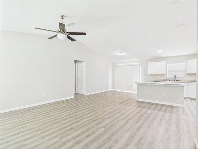 Building Photo - 13865 SW 108th Ln