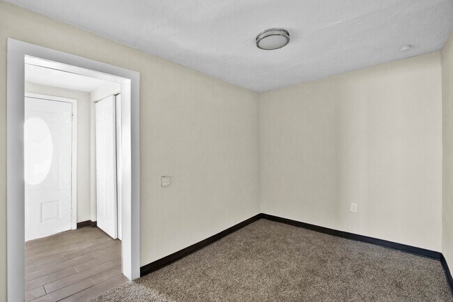 Building Photo - Charming 2 bedroom, 1 bath home in East El Paso!