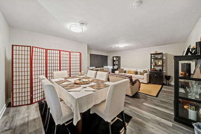 Building Photo - 1436 Portsmouth Ave