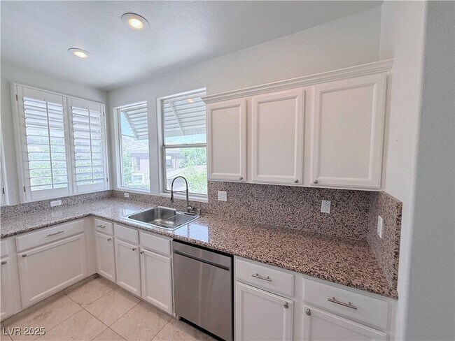 Building Photo - 1450 San Juan Hills Dr