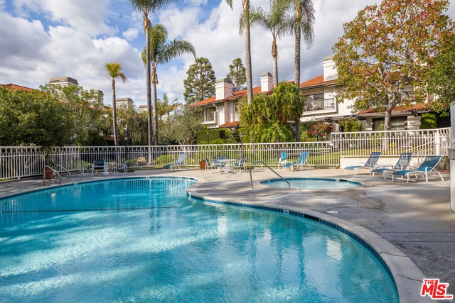 Primary Photo - 1470 Palisades Dr