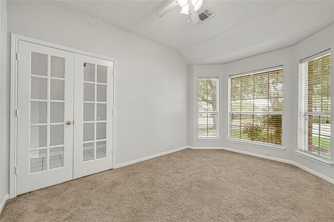 Building Photo - 7530 Broken Oak Ln