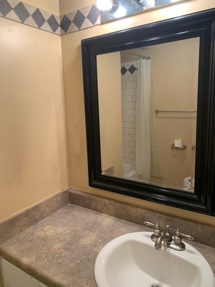 Bathroom 1 - 409 Old Mayhew Rd