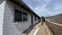Building Photo - 1027 S Santa Rita Ave