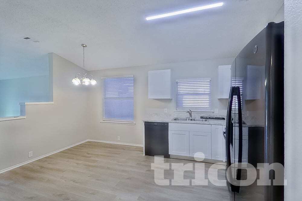 Building Photo - 232 Tulane Dr