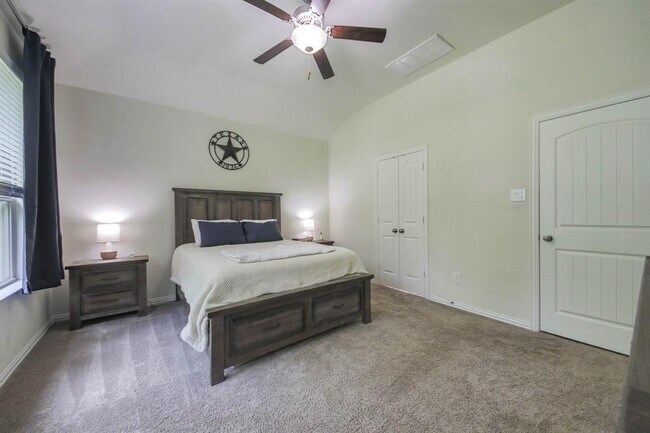 Building Photo - 4643 Sequoia Echo Dr