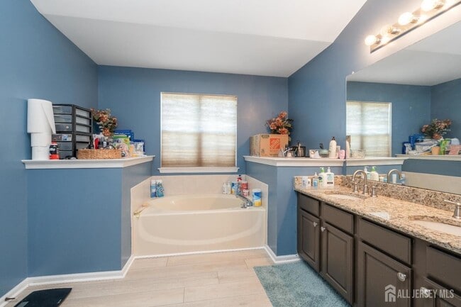 Building Photo - 802 Yarrow Cir