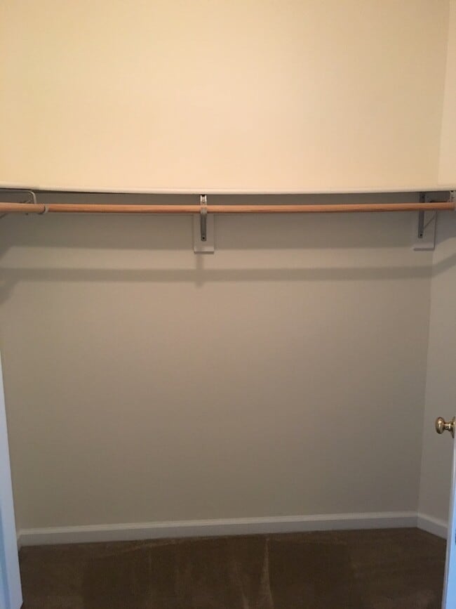 Building Photo - MFI Single Family, Heather Road