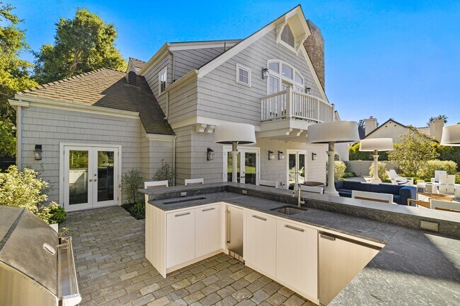 Building Photo - 007 San Leandro Ln