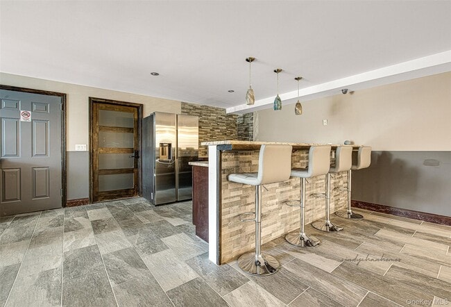 Building Photo - 152-18 Union Tpke