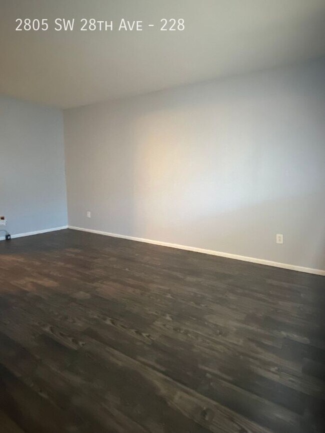 Building Photo - 2805 SW 28th Ave