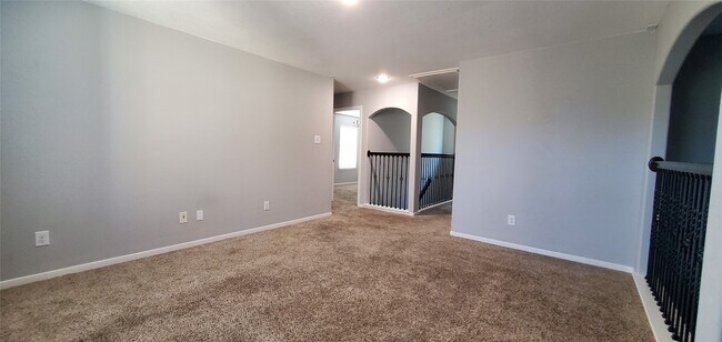 Building Photo - 6310 Wilshire Fern