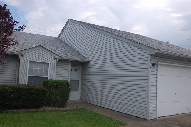 Primary Photo - 624 Potomac Ct
