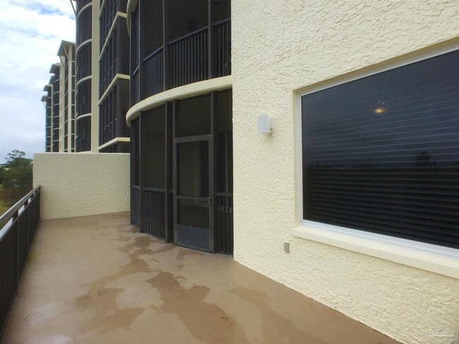 Building Photo - 612 Lost Key Dr