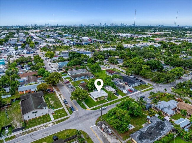 Building Photo - 6044 Funston St