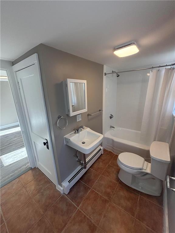 Building Photo - 780 Main St