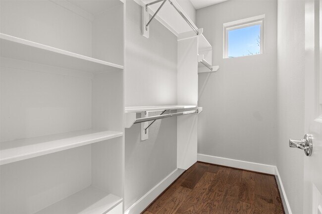 Building Photo - 1214 Upton St