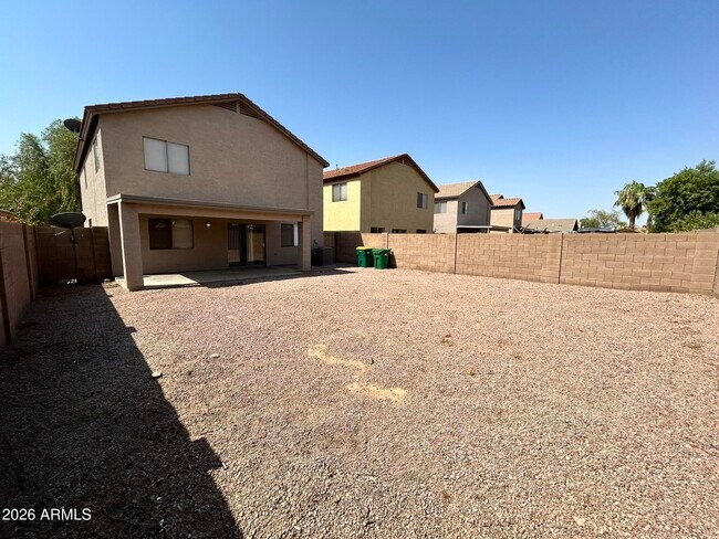 Building Photo - 42406 W Sunland Dr
