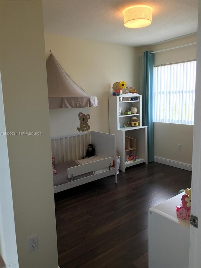 Building Photo - 1627 SW 37th Ave