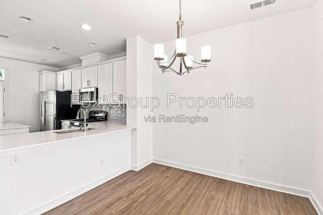 Building Photo - 2145 Noble Townes Wy